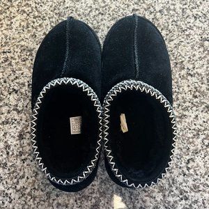 UGG Tasman Slippers, Size 8